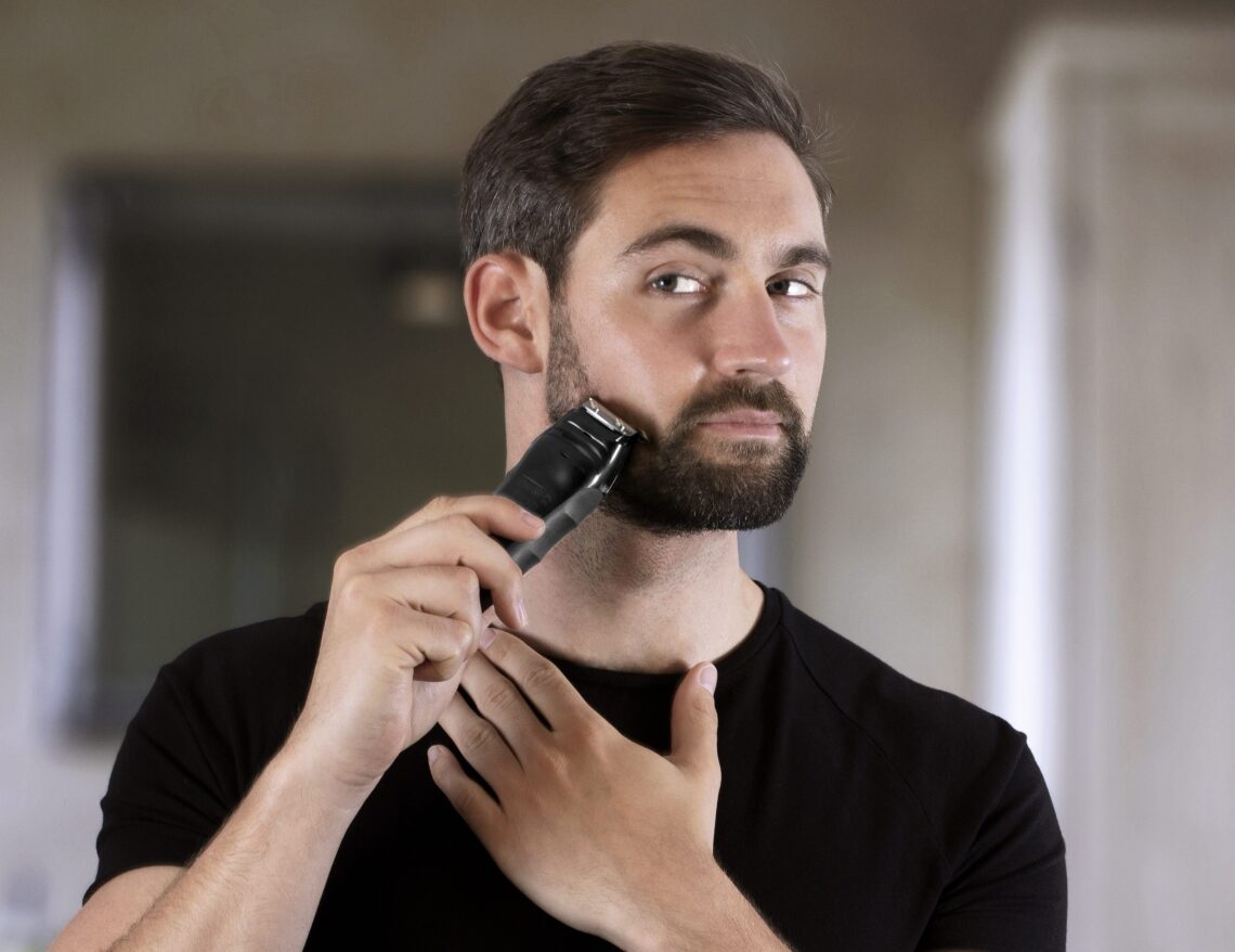 Aqua Blade Beard & Stubble Trimmer Personal Care Wahl UK